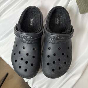 Crocs Men's 9 or and Women's 11 Classic Lined Clogs